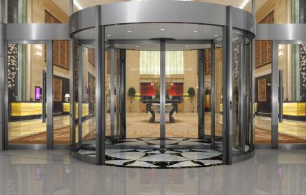 酒店為什么要裝旋轉門?