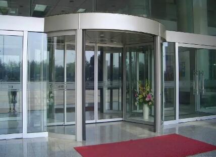 醫(yī)院旋轉(zhuǎn)門